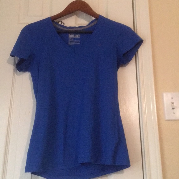 Nike Dri-fit vneck tee - Picture 2 of 2